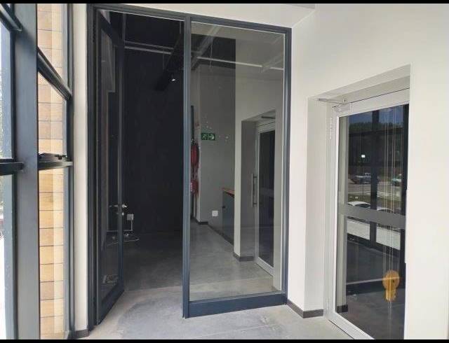 126M² MEDICAL SUITE RENTED IN WALMER